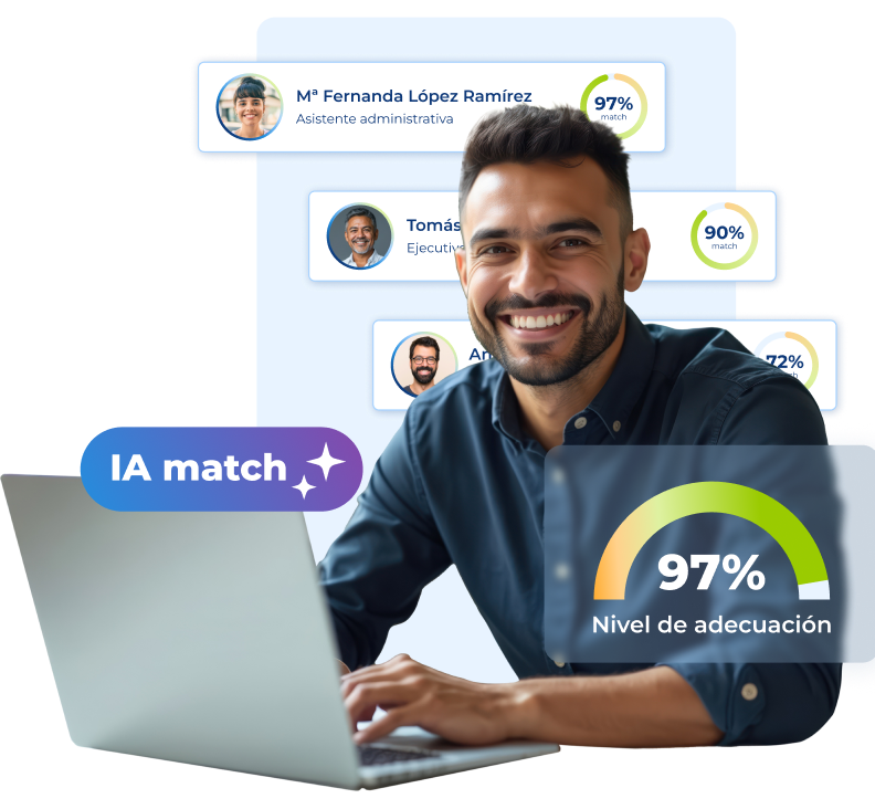 Hombre sonriente trabajando en una computadora portátil, representando el uso de La plataforma tecnológica impulsada por inteligencia artificial para la selección de personal: Es-Remoto.Work. Alrededor aparecen tarjetas flotantes con perfiles de candidatos y nivel de adecuación.